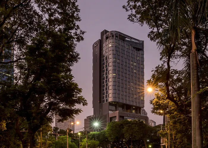 Hotel So/