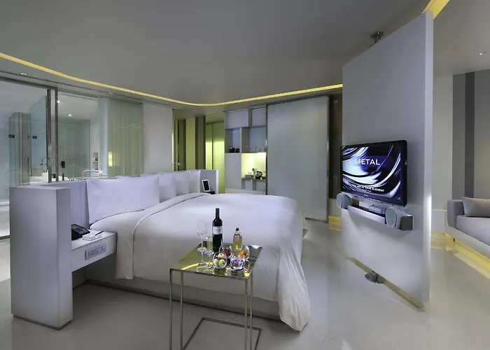 So/ Hotel