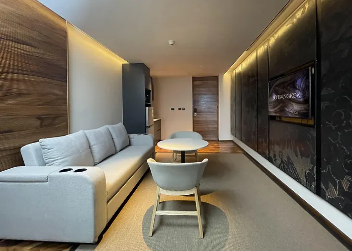 So/ Hotel
